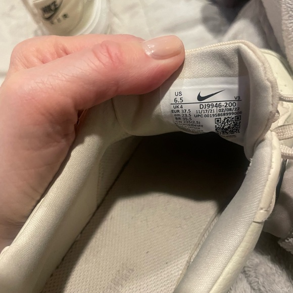 Nike Air Force 1 Sneakers - Picture 5 of 9